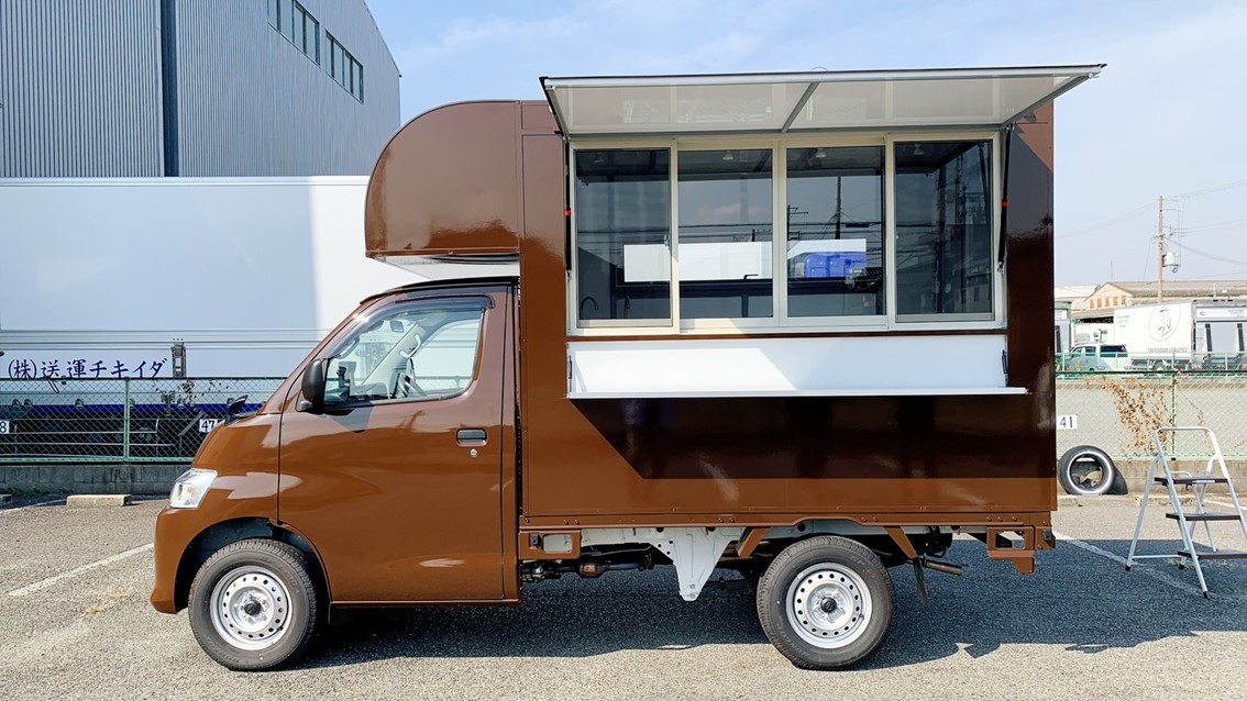 衛生車 キッチンカーの開業に必要な資格や免許とは】移動販売の食品衛生責任者など - クレープのキッチンカー・移動販売・Sweets HERO(スイーツヒーロー)