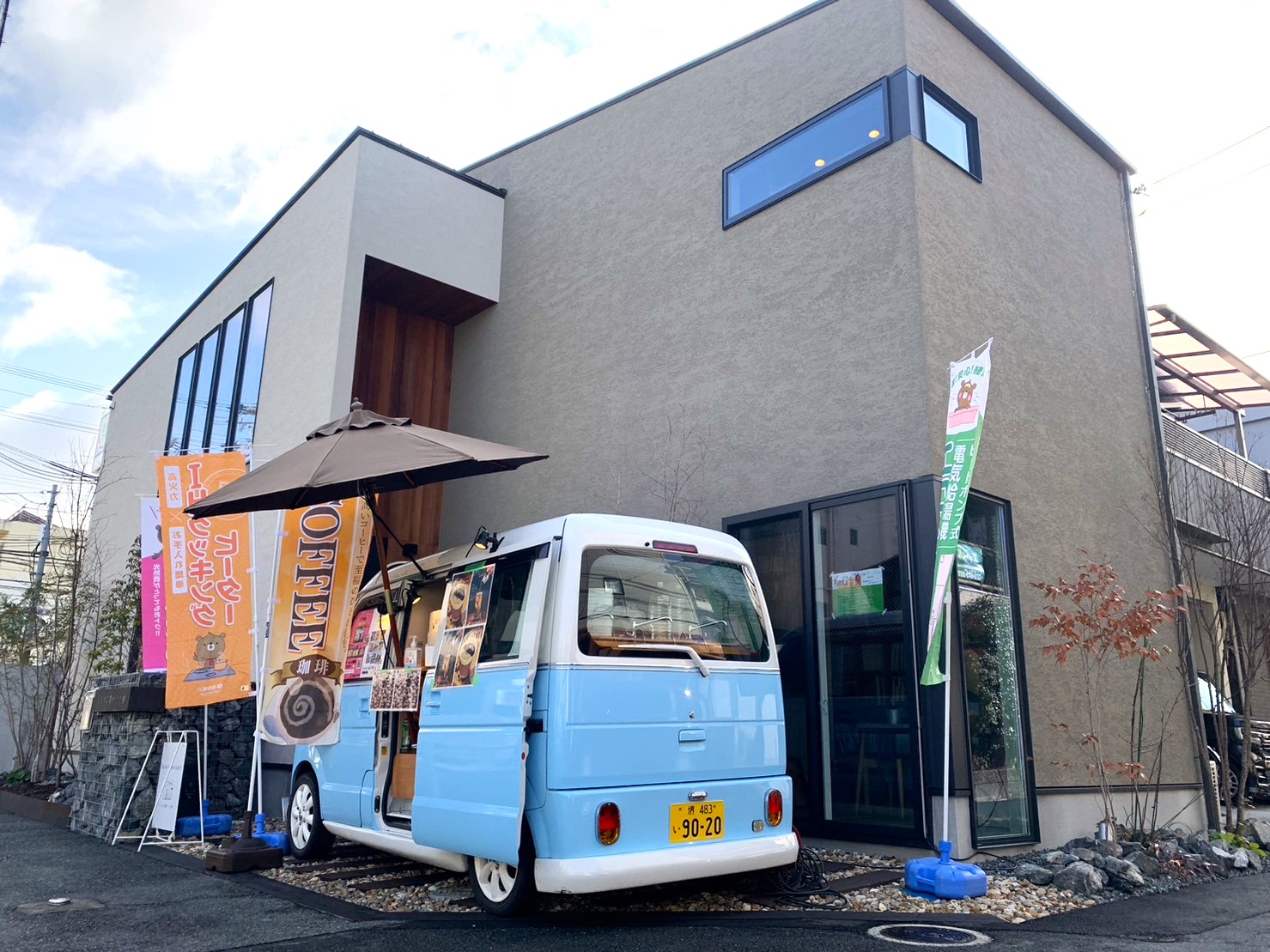 冨田建設のモデルハウスにキッチンカーで出店中