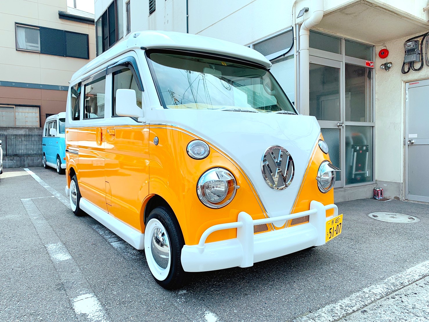 大阪府のフランチャイズオーナーのクレープキッチンカー納車