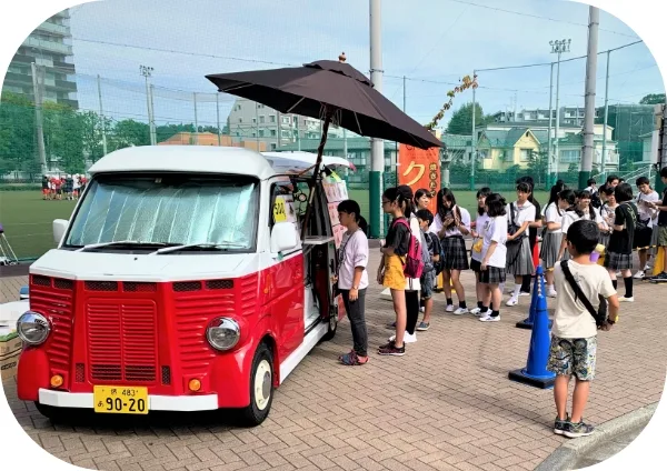 文化祭に出店するキッチンカー