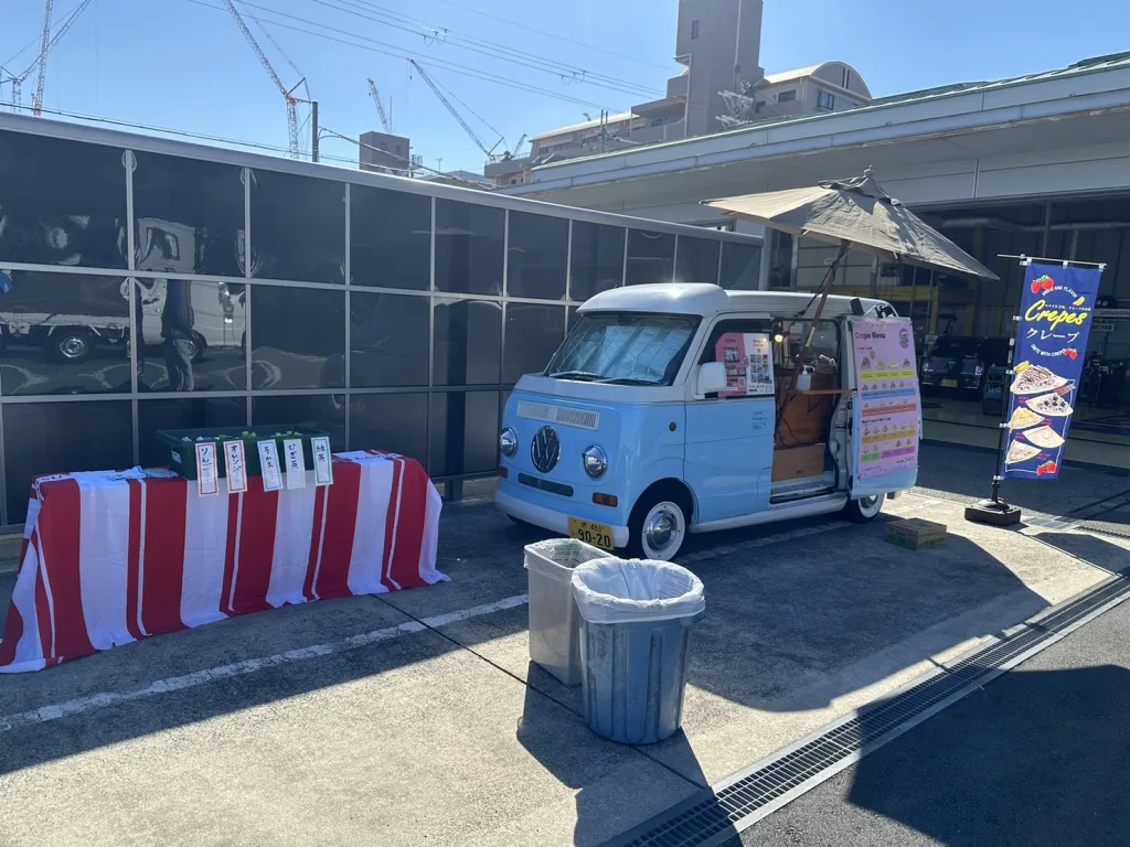 兵庫ダイハツ岡場店のイベントにクレープのキッチンカーで出店