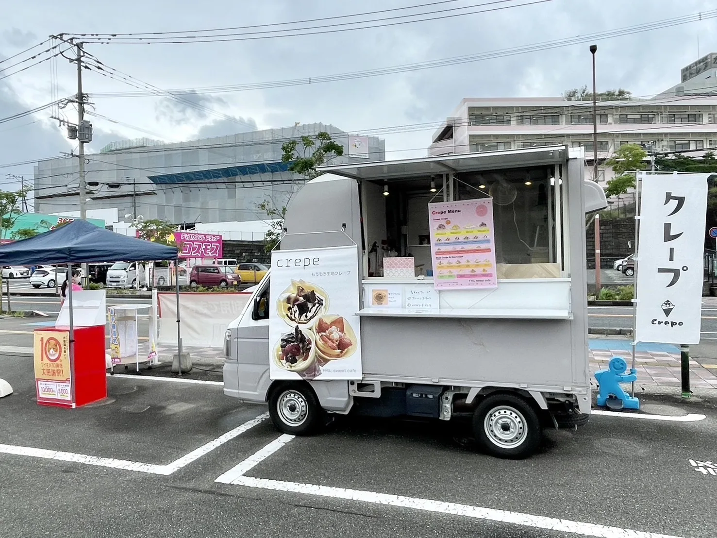 ソフトバンク大野城南ヶ丘にフランチャイズオーナーがクレープのキッチンカーで出店