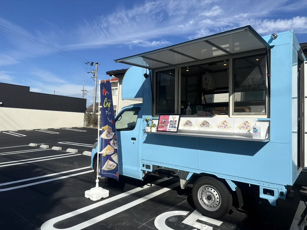 キリン薬局のオープンイベントにクレープのキッチンカー出店