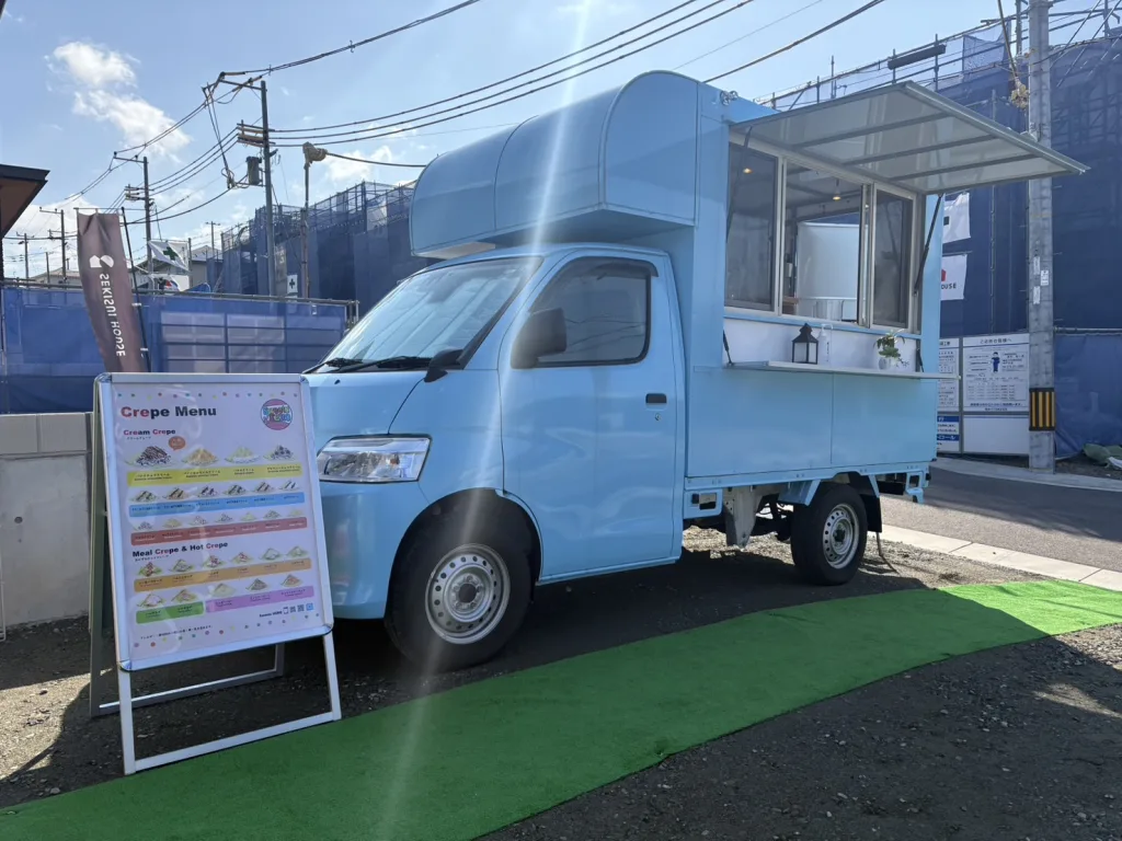 垂水区学が丘の積水ハウスにクレープキッチンカー出店