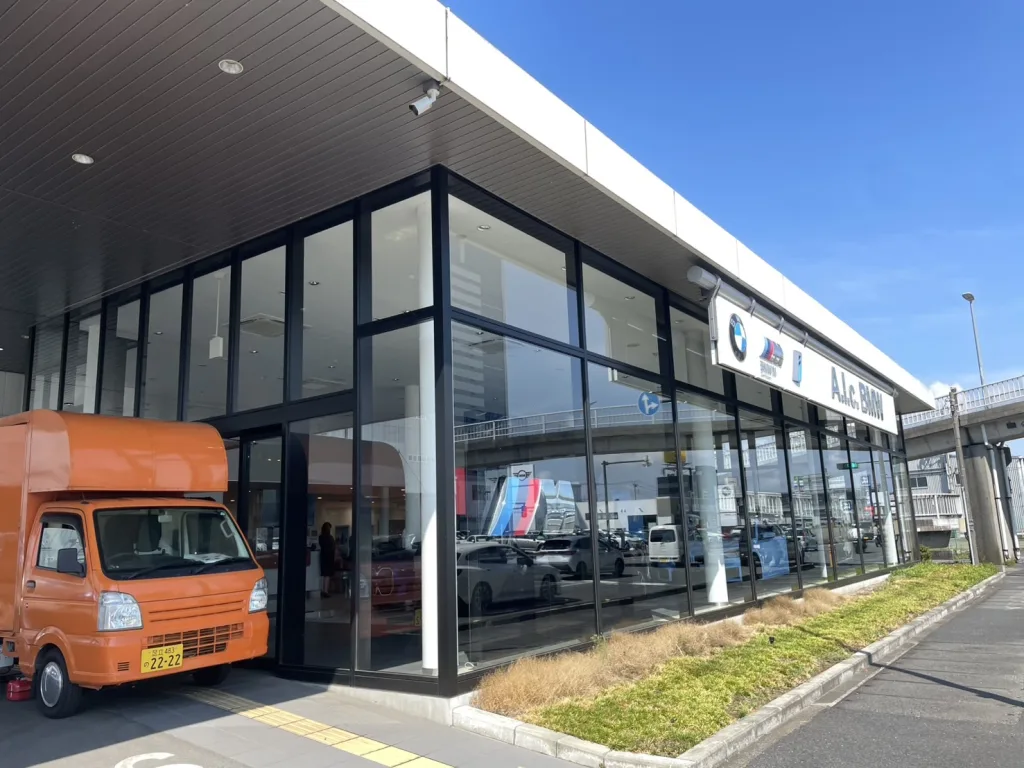 BMW厚木のイベントにキッチンカー