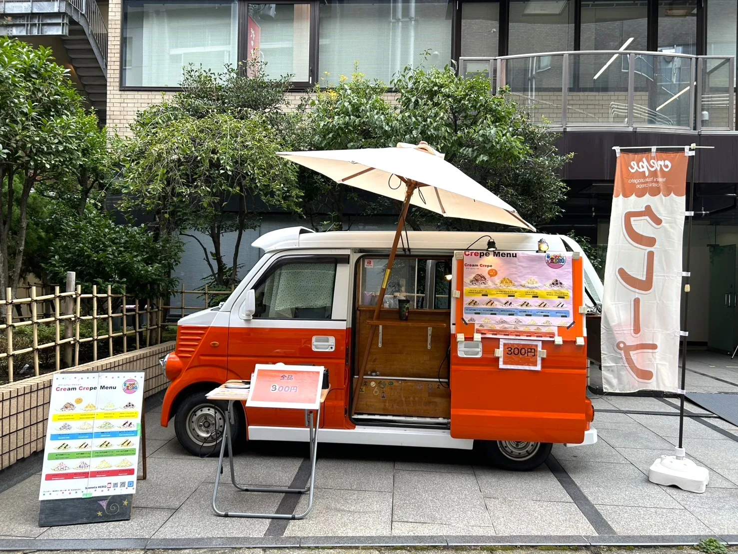 YOANI学院祭2025にクレープのキッチンカーで出店