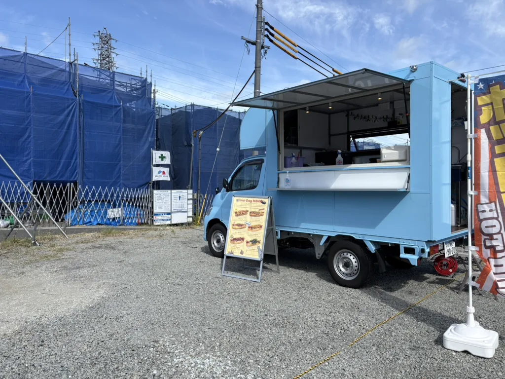 コモンステージ明石・明舞にホットドッグのキッチンカーで出店