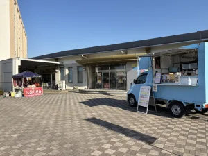 陸上自衛隊信太山駐屯地でたこ焼き屋台も一緒