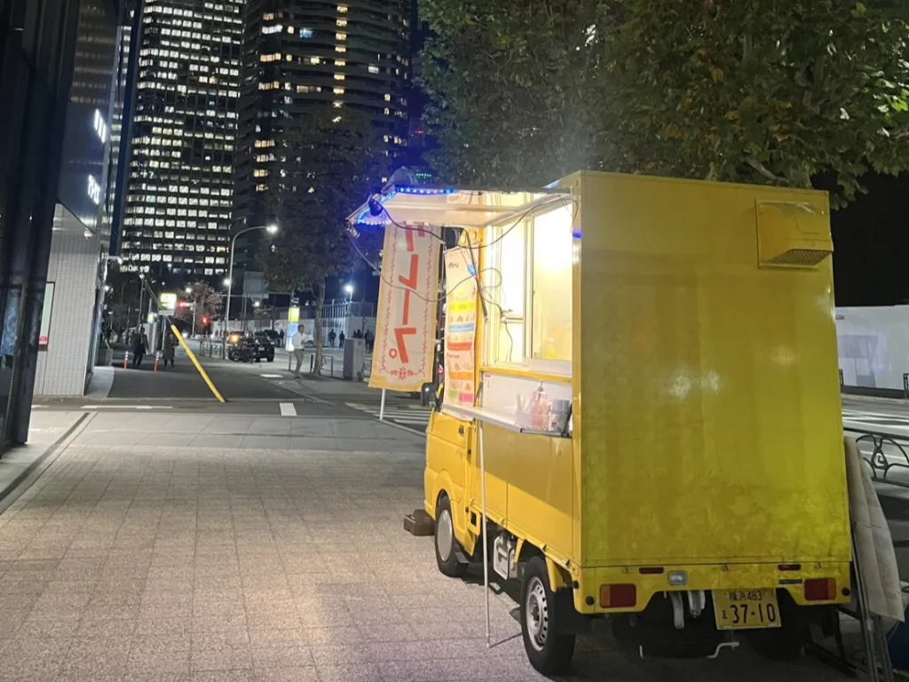 NHN-Play-Artにクレープのキッチンカーで出店