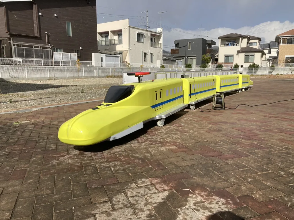 住宅展示場イベントでのドクターイエロー